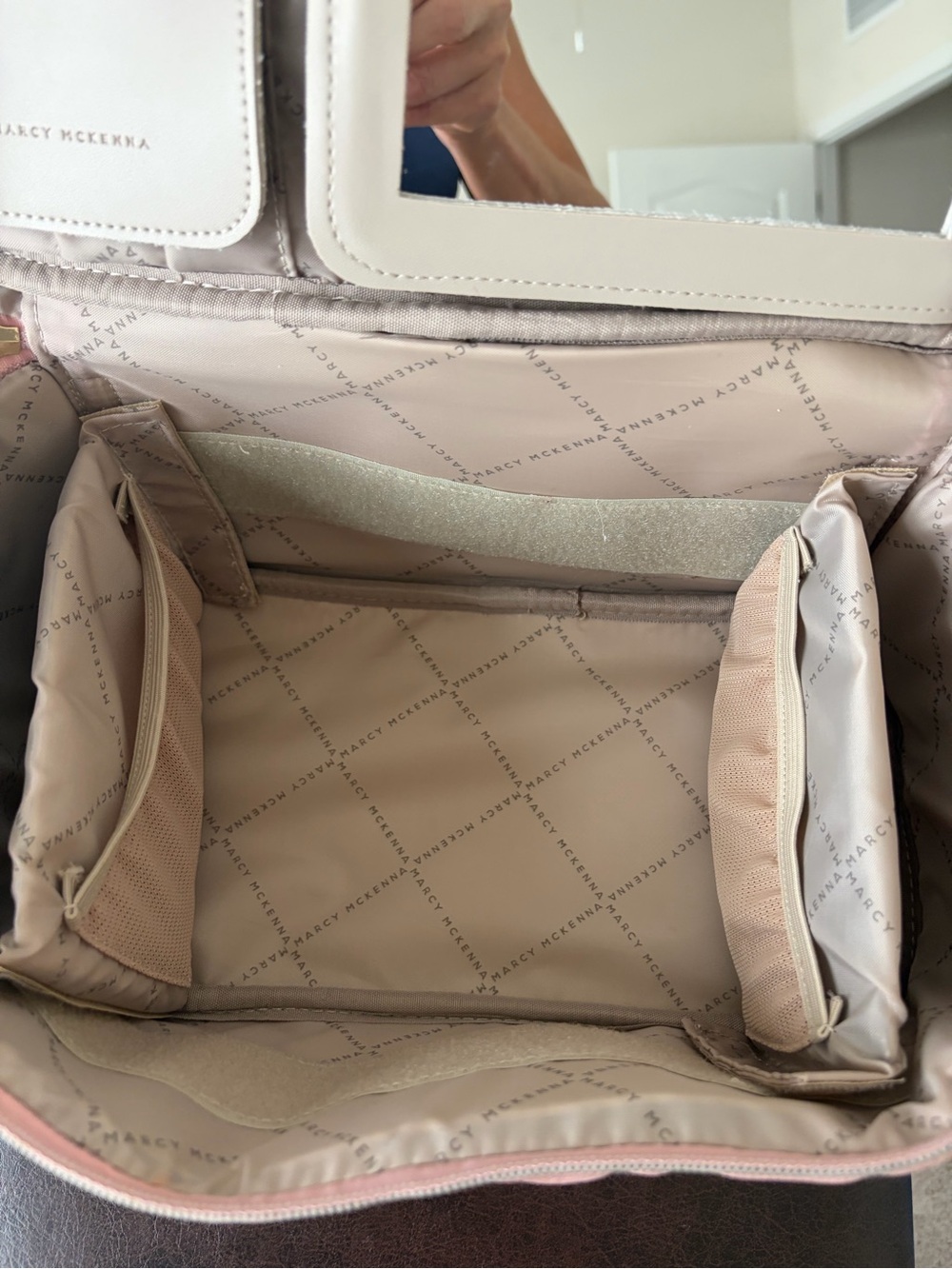 Marcy Mckenna Glam Bag Modern Beauty Case Rose Gold NWT - Picture 7 of 14